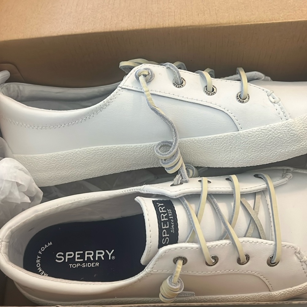SPERRY TOPSIDER WOMENS Crest Vibe Leather Sneaker